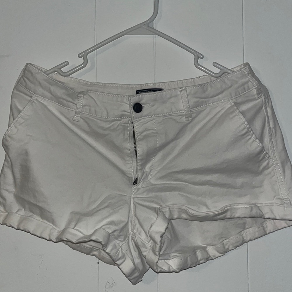 White Low Waisted Shorts - Abercrombie & Fitch